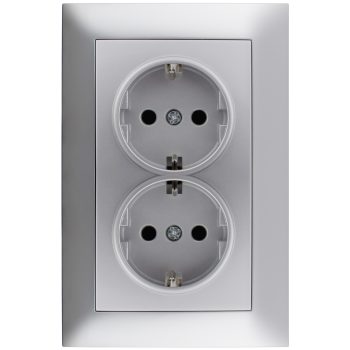 Entac Arnold süllyeszthető fali aljzat 2x földelt Ezüst