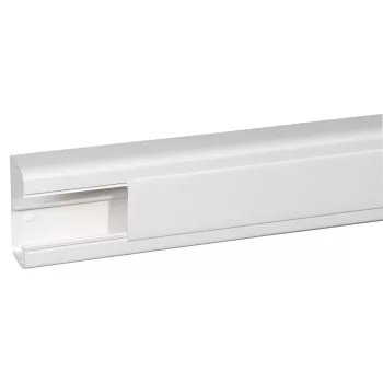   LEGRAND-010424 Univerzális DLP kábelcsatorna, 105 x 50 mm, 65 mm-es hajlékony fedéllel, válaszfal nélkül, 2 m, fehér