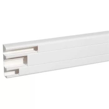   LEGRAND-010467 Univerzális DLP kábelcsatorna, 170 x 50 mm, 65 mm-es és 2 x 40 mm-es hajlékony fedéllel, válaszfallal, 2 m, fehér