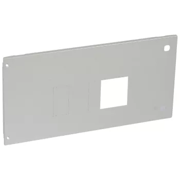   LEGRAND-021217 XL3 4000 fém előlap 300mm kihúzható vízszintes DPX630-hoz