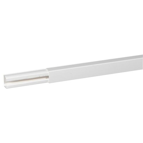 LEGRAND-030017 DLP mini csatorna 32x20 mm, fedéllel, válaszfal nélkül