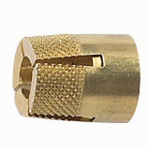 LEGRAND-036240 Marina fémszekrény rögzítő anya M8