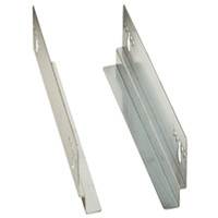 LEGRAND-046513 LEGRAND csúsztatósín fix 1U-19" 4 ponton rögzíthető csavarral MÉLY: 1000 MAX: 50 kg fekete LCS2