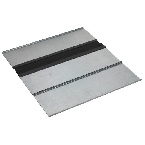 LEGRAND-048154 Altis kábelbevezető lap IP43 kefés szél. 800 mm