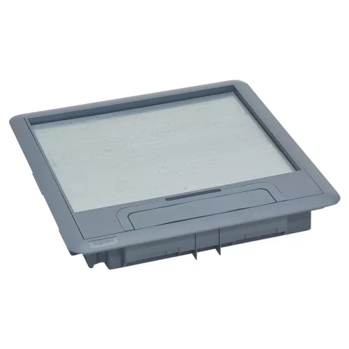 LEGRAND-088002 Műanyag fedél 16/24 modulos standard padlódobozhoz, max. 8mm burkolattal