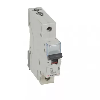 LEGRAND-403431 TX3 kismegszakító 1P C8 6000A/6kA BIC
