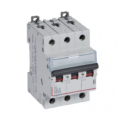 LEGRAND-409246 DX3 kismegszakító 3P C0,5 10000A / 16 kA