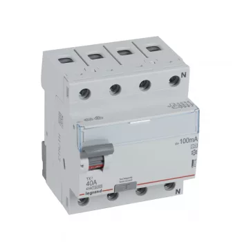 LEGRAND-411775 TX3 áram-védőkapcsoló 4P D 40A 100MA A
