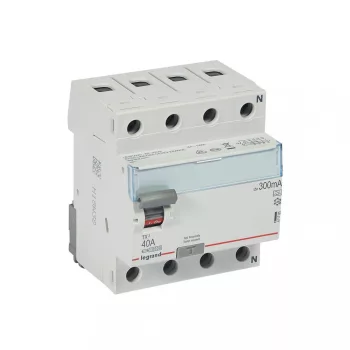LEGRAND-411785 TX3 áram-védőkapcsoló 4P D 40A 300MA A