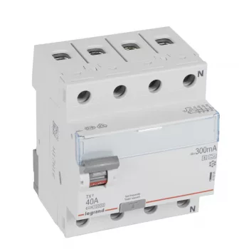 LEGRAND-411804 TX3 áram-védőkapcsoló 4P D 40A 300MA A-S