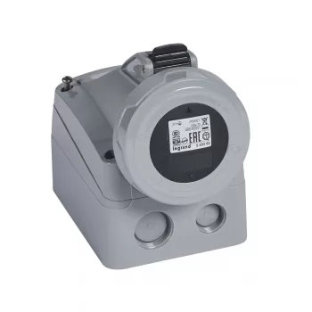   LEGRAND-555362 P17 Tempra Pro Dafr163k07T500V IP67 rögzíthető aljzat