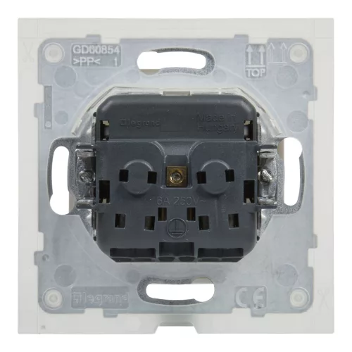 LEGRAND-721123 Suno 2P+F csatlakozóaljzat (rugós), biztonsági zsaluval, IP44, fehér
