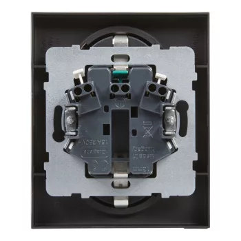   LEGRAND-721426 Suno 2x2P+F csatlakozóaljzat kerettel (rugós), biztonsági zsaluval, komplett, fekete