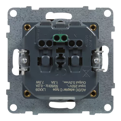 LEGRAND-721429 Suno 2P+F + USB-C csatlakozóaljzat (rugós), biztonsági zsaluval, fekete
