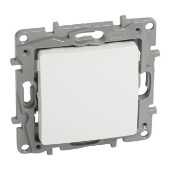 LEGRAND-764501 Niloé váltókapcsoló, fehér