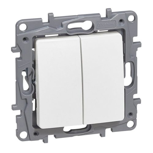 LEGRAND-764509 Niloé váltókapcsoló 10 AX + nyomó 6 A - 250 V±, fehér