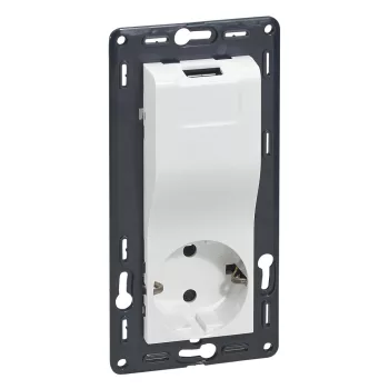  LEGRAND Niloé 2P+F / USB kombinált csatlakozóaljzat, fehér