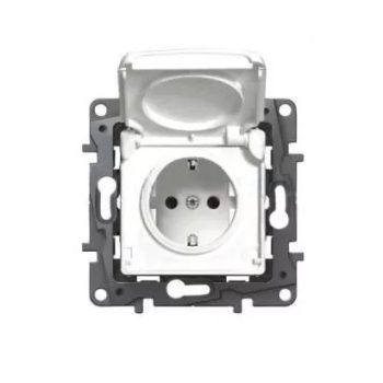   LEGRAND-764531 Niloé 2P+F aljzat IP44 biztonsági zsaluval, fehér