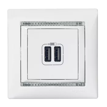 LEGRAND-770470 Valena 2xUSB töltő aljzat, 1500 mA, fehér 