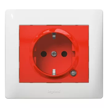   LEGRAND Galea Life 2P+F aljzat biztonsági zsaluval, irányfénnyel, piros
