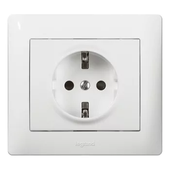 LEGRAND Galea Life 2P+F aljzat, rugós, fehér