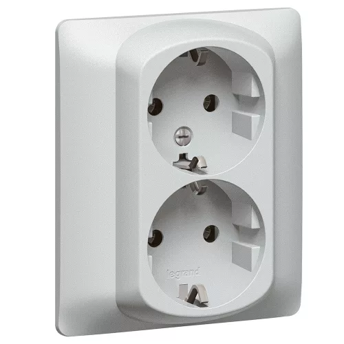 LEGRAND Galea Life 2x2P+F aljzat biztonsági zsaluval, csavaros, alumínium