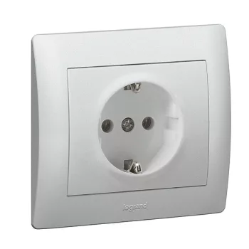 LEGRAND-771362 Galea Life 2P+F aljzat, rugós, alumínium