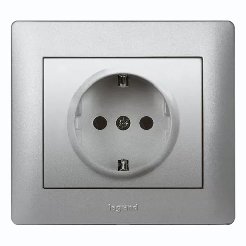 LEGRAND Galea Life 2P+F aljzat biztonsági zsaluval, csapófedéllel, alumínium