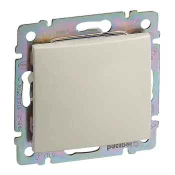   LEGRAND-774101 Valena IP44 egypólusú kapcsoló, elefántcsont