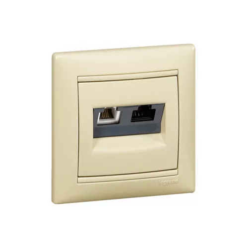 LEGRAND-774180 Valena RJ11+RJ45 Cat5e UTP kombinált aljzat elefántcsont