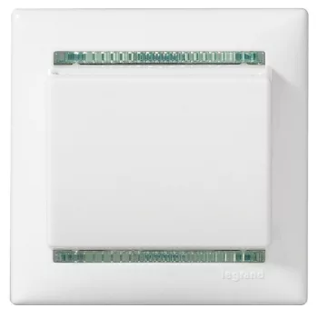   LEGRAND-774235 Valena hotelkártya kapcsoló késleltetéssel, fehér