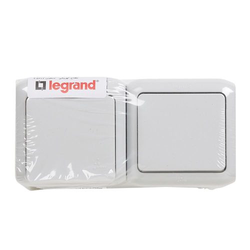LEGRAND-782391 Forix IP44 fk 1P kapcsoló + 2P+F csatlakozóaljzat, csapófedéllel, biztonsági zsaluval, szürke