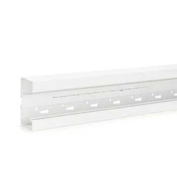   SCHRACK - Alsó rész Signa Base mellvédcsatornához 70/110, RAL 9001  - RH701710-4