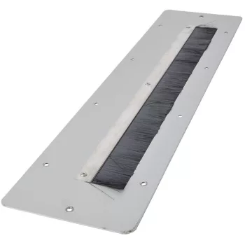   TRACON TGECE - Fésűs kábel bevezető 200 mm mély elosztóhoz 568×152×6 mm