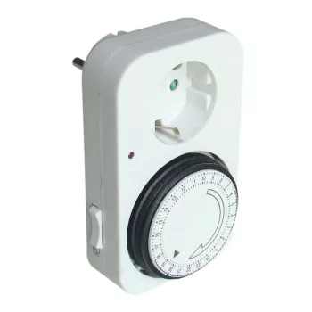   TRACON TKO-DN - Dugaszolható napi kapcsolóóra, elektromechanikus 230V, 16A, IP20