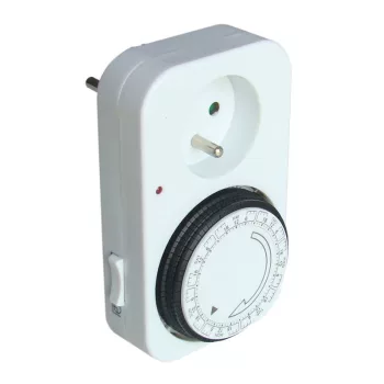   TRACON TKO-DNF - Dugaszolható napi kapcsolóóra, elektromechanikus, csapos 230V, 16A, IP20