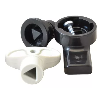   TRACON TME-ZMH - Műanyag zár TME szekrényekhez, háromszög 8.5mm