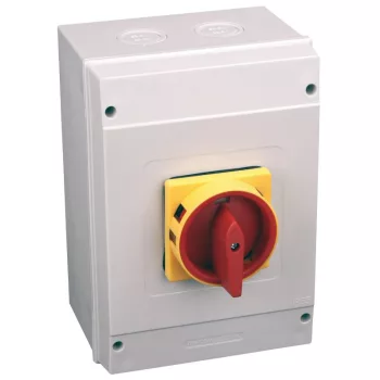   TRACON TSS-10/3T65 - Tokozott biztonsági lakatolható szakaszoló kapcsoló 400V, 50Hz, 100A, 3P, 30kW, 88×88mm, IP65